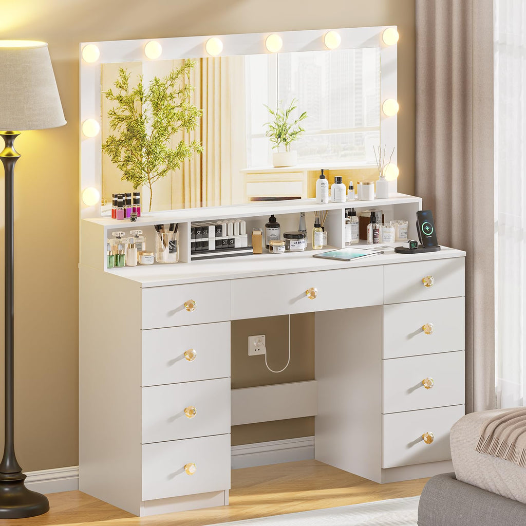 White 9 Drawer Vanity with Lighted Mirror Y27642