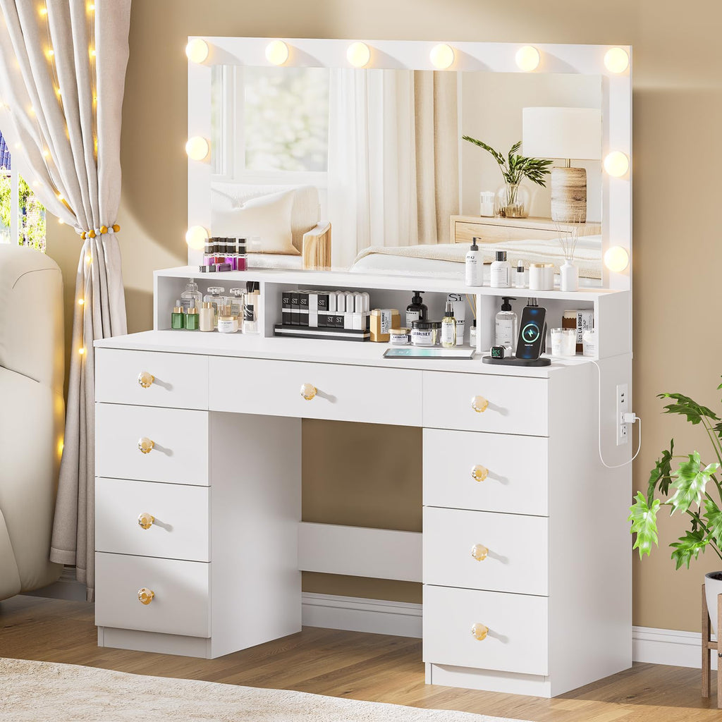White 9 Drawer Vanity with Lighted Mirror Y27642