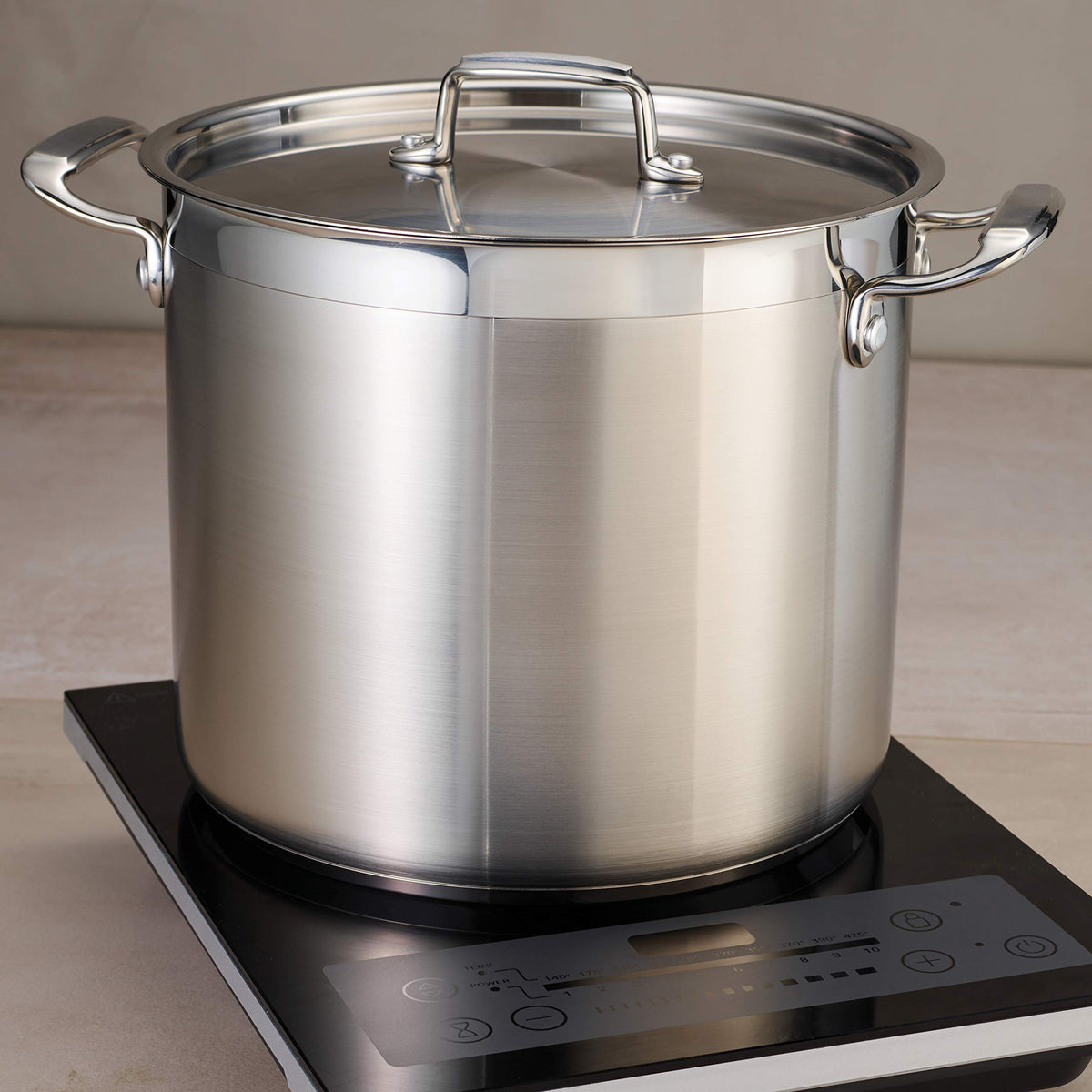 Stainless Steel 12-Quart Stock Pot with Lid Q2547