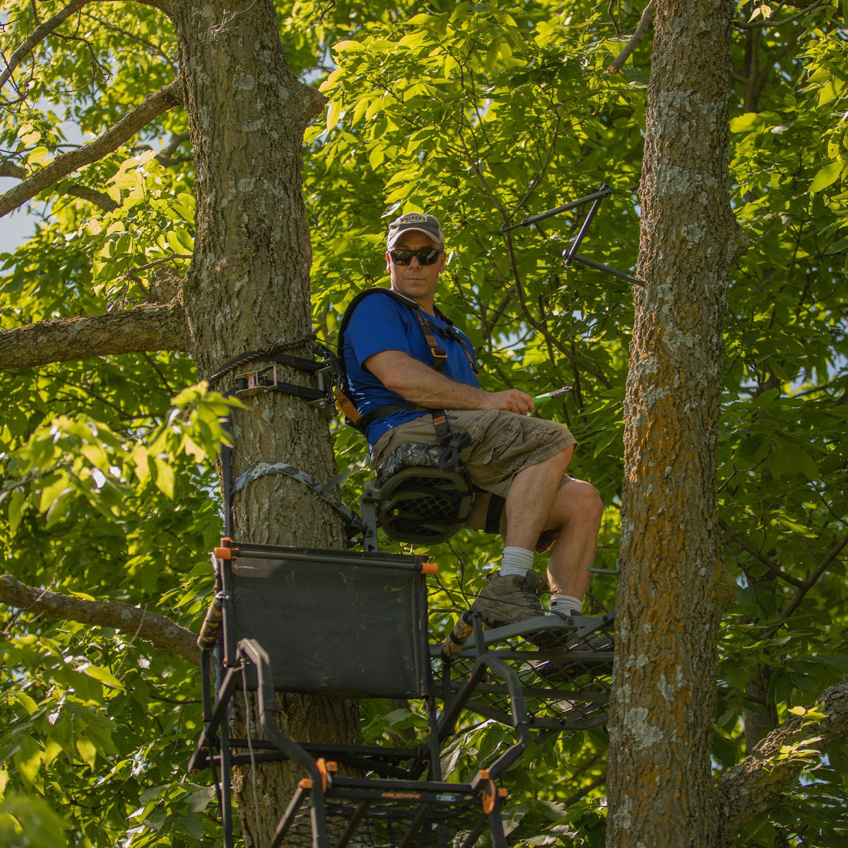 1 Person 21 Foot Climbing Tree Stand with Lumbar Seat O363939